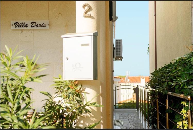 Hotel Vila Doris Baška Voda Exterior foto